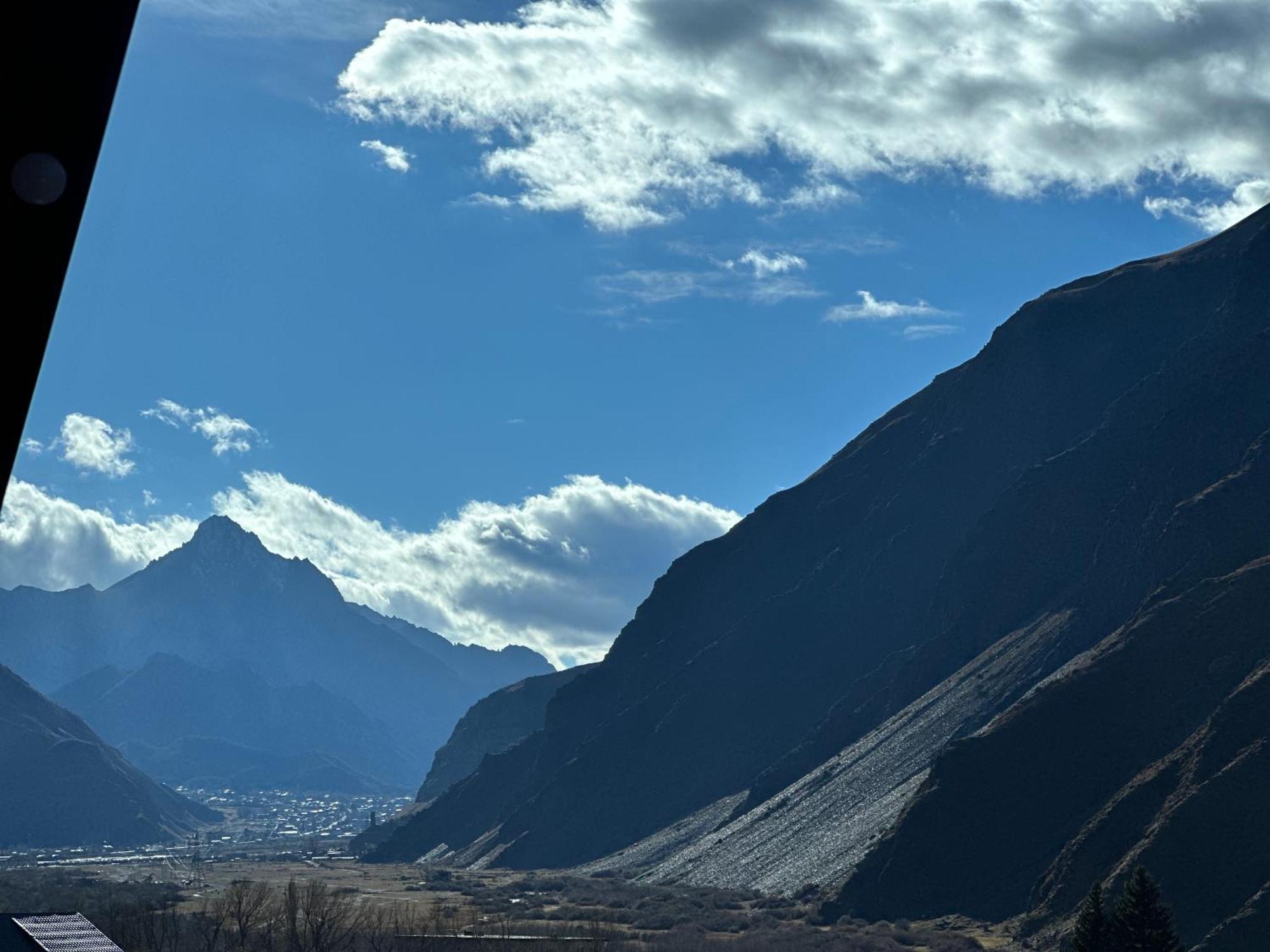 Cottage Veranda Kazbegi Bagian luar foto